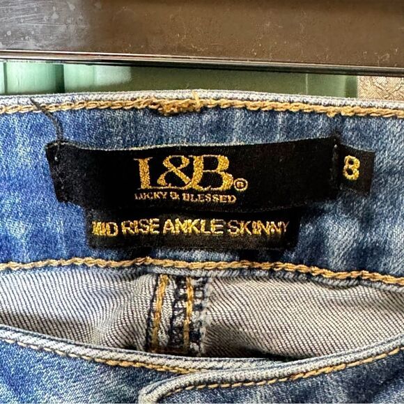 L&B Lucky and Blesseded Blue Midrise Ankle Skinny Jeans Size 8 - Picture 3 of 7